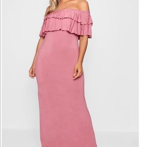 Off the shoulder ruffled maxi dress